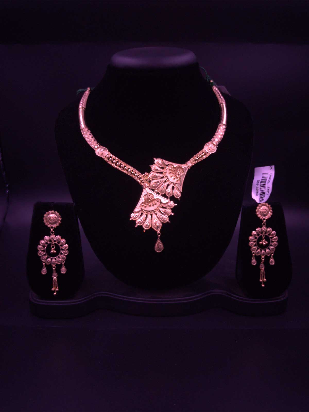 Necklace10